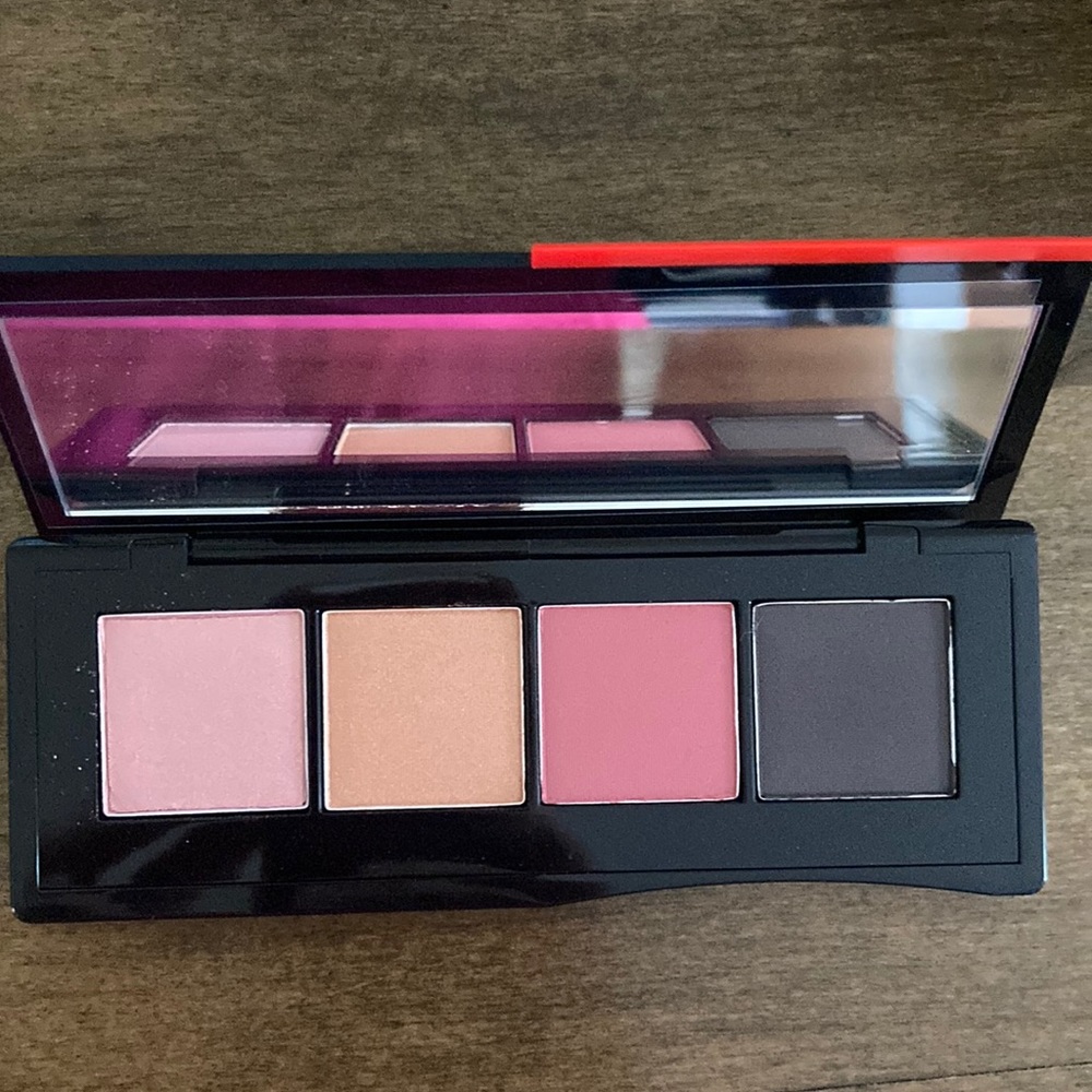 Shiseido Essentialist Eye Palette - Jizoh Street Reds